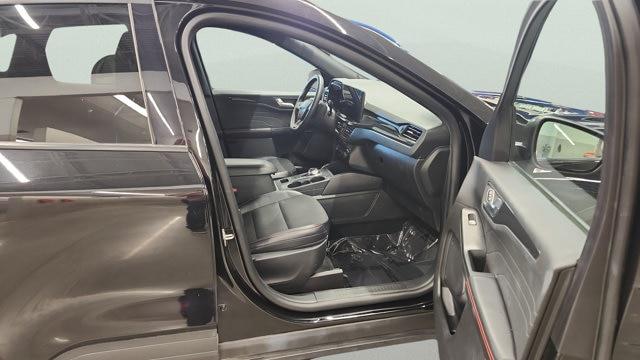 2025 Ford Escape - $27,990