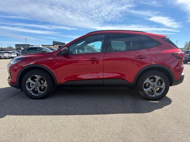 2025 Ford Escape ST-Line — photo 1 of 12