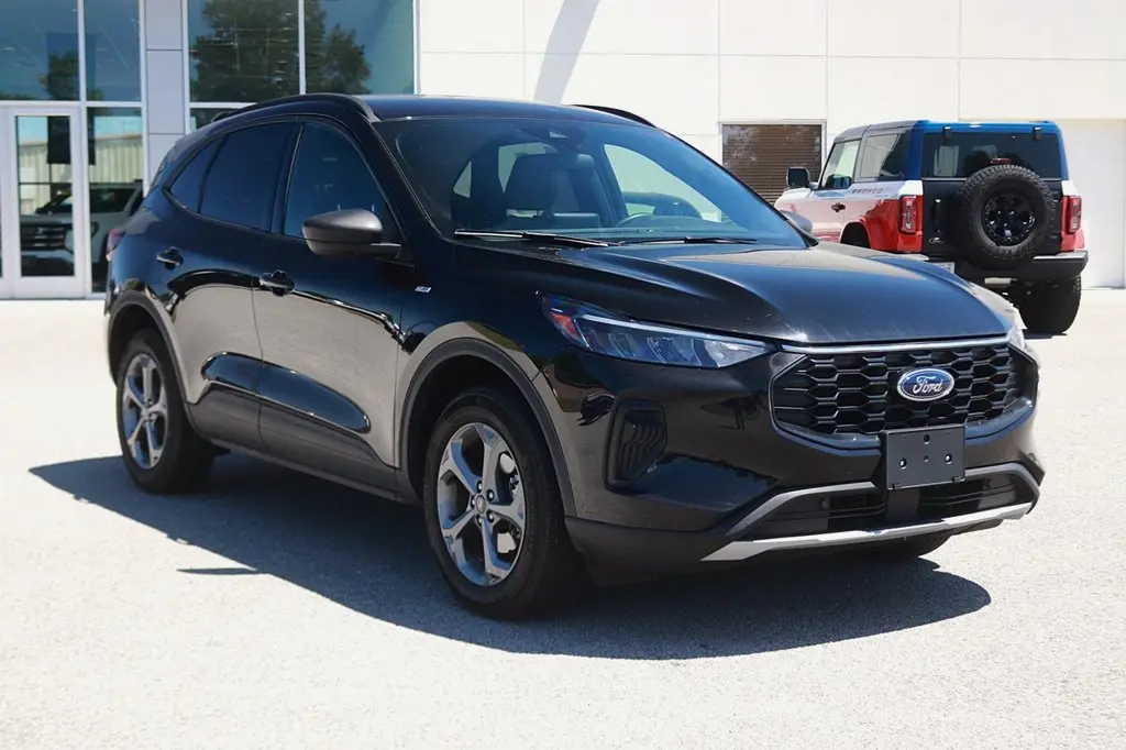 2025 Ford Escape - $26,197