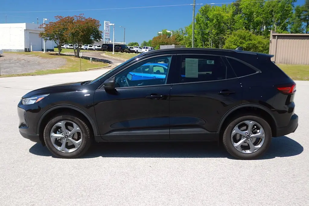2025 Ford Escape - $26,197