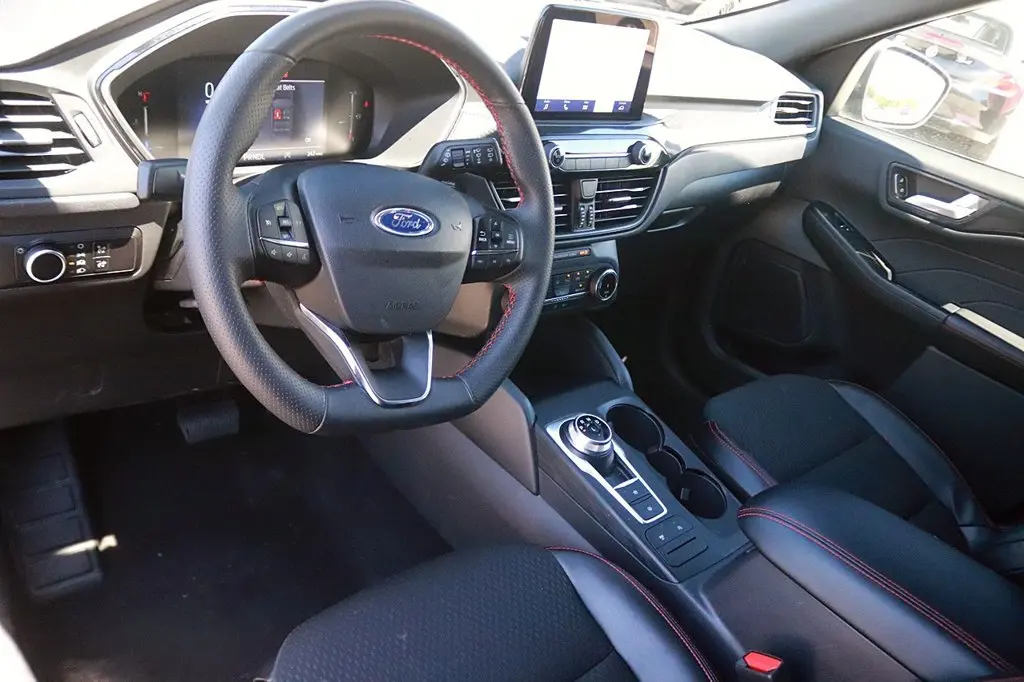 2025 Ford Escape - $26,197