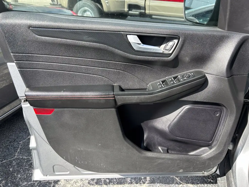 2024 Ford Escape - $16,449