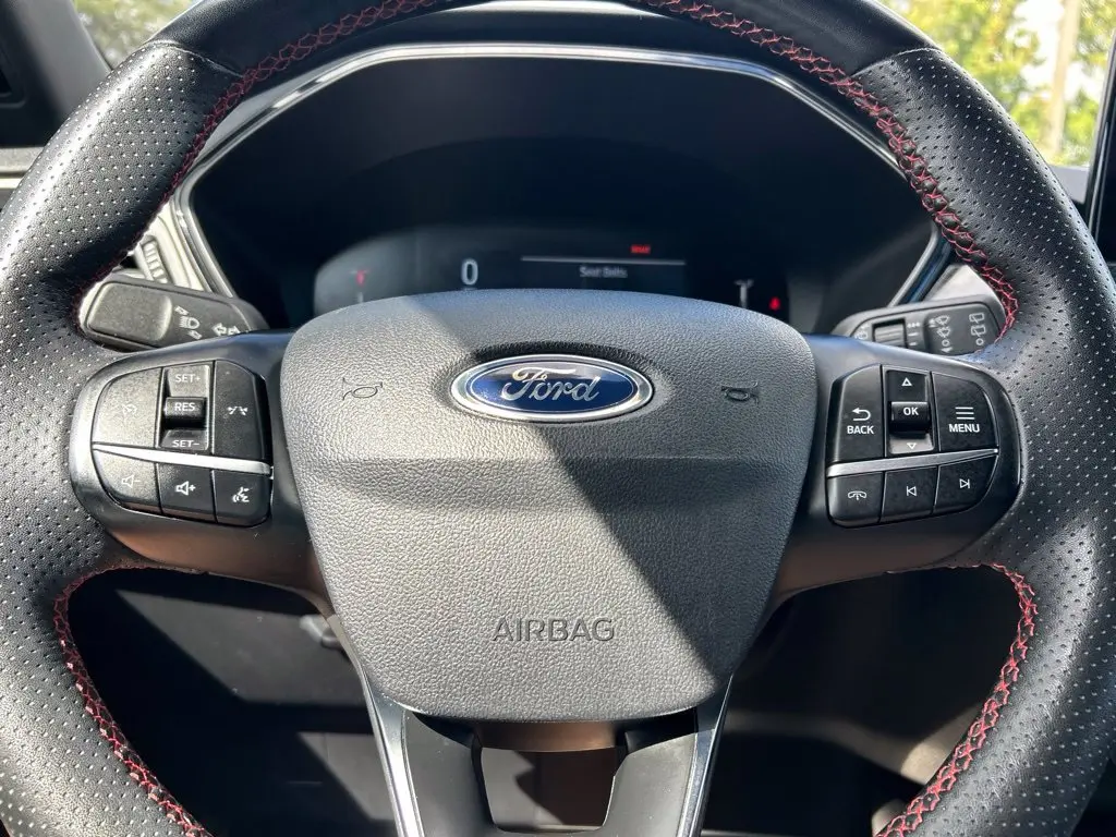 2024 Ford Escape - $16,449