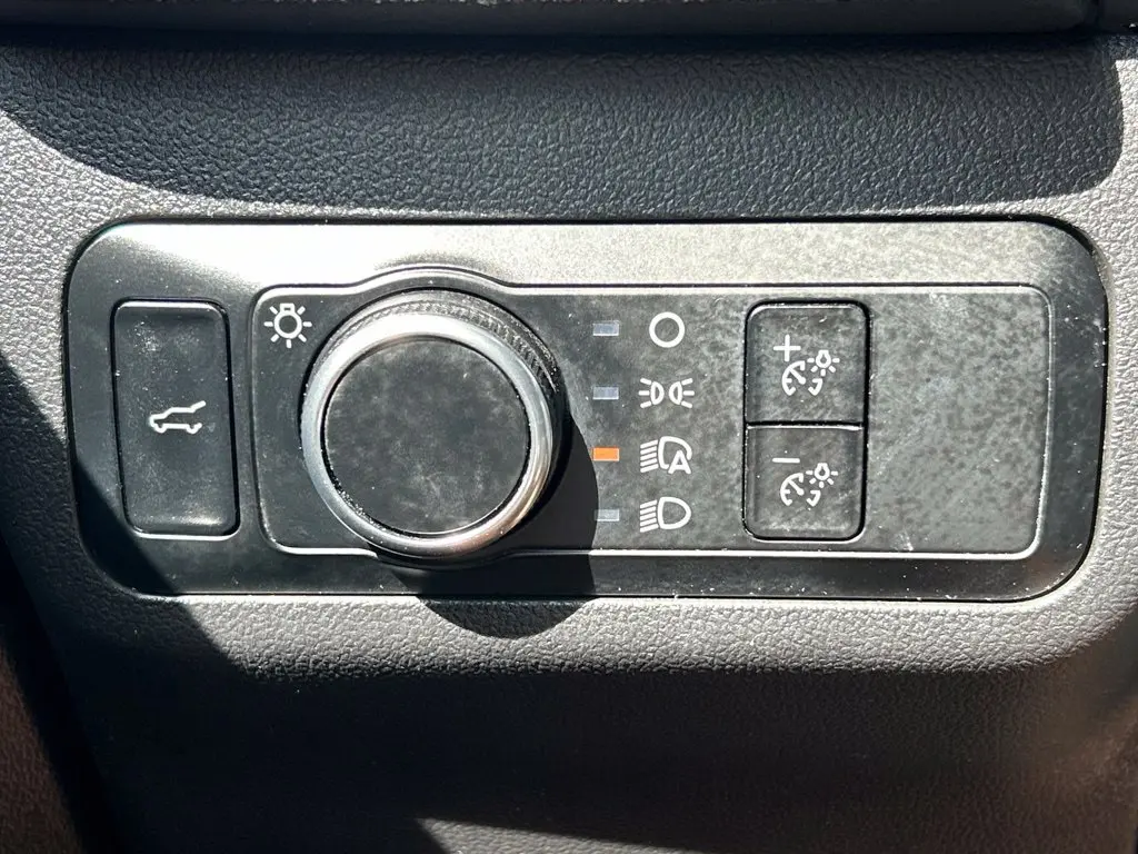 2024 Ford Escape - $16,449