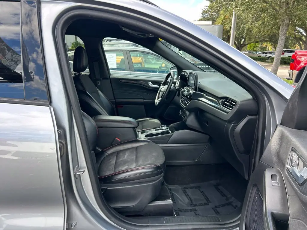 2024 Ford Escape - $16,449