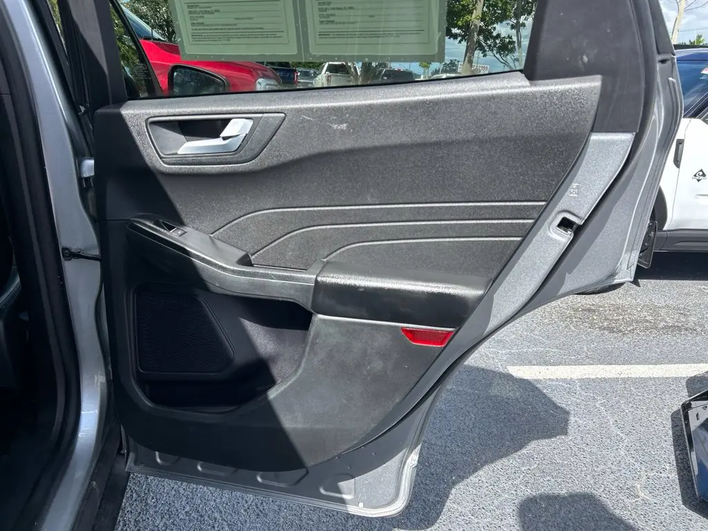 2024 Ford Escape - $16,449