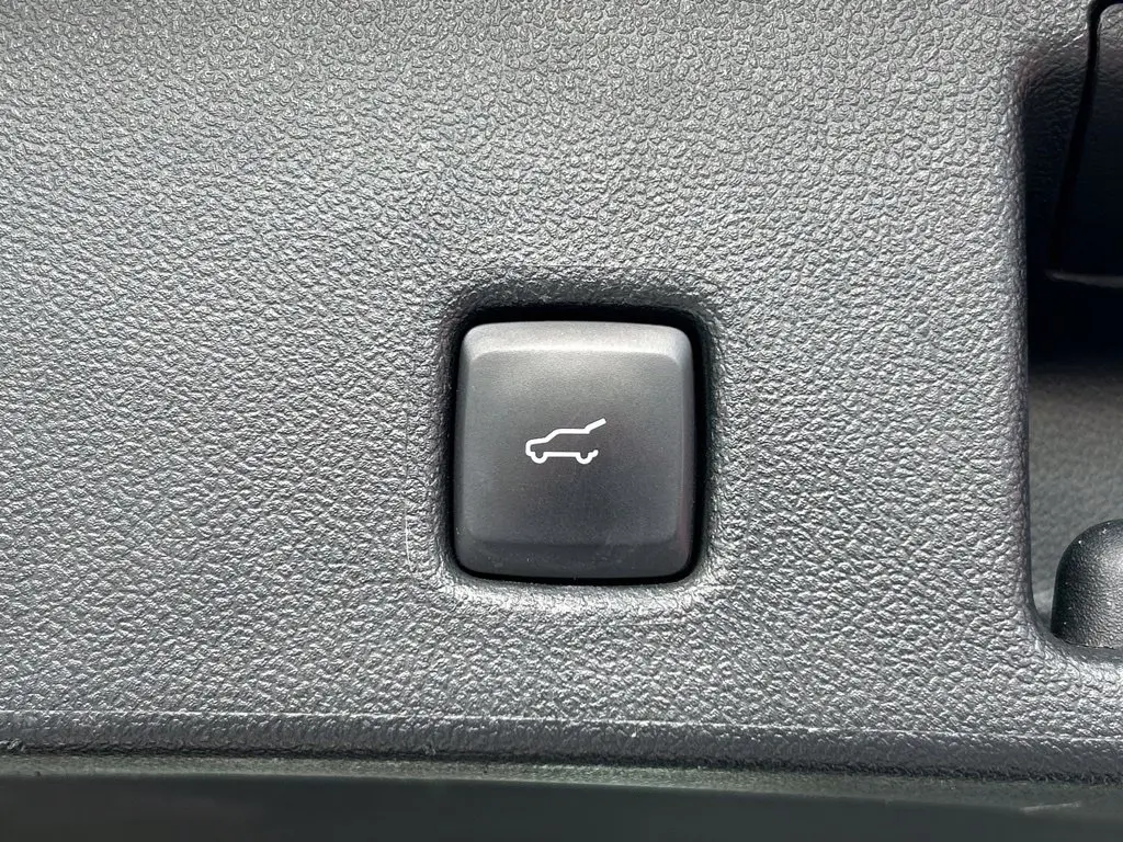 2024 Ford Escape - $16,449