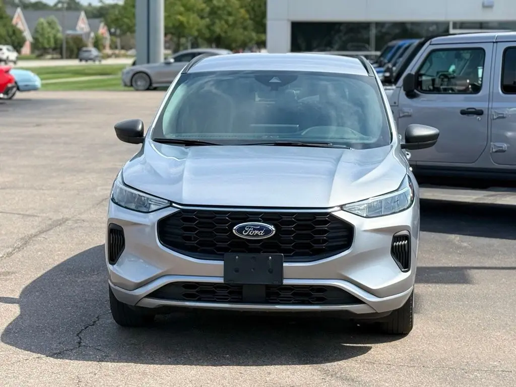 2024 Ford Escape - $21,186