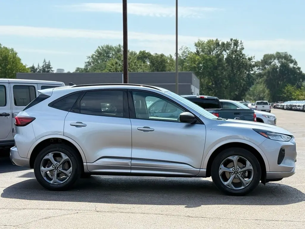 2024 Ford Escape - $21,186