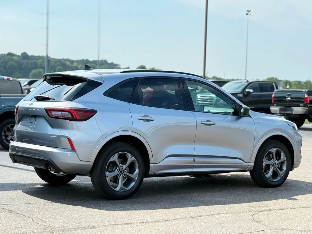 2024 Ford Escape - $21,186