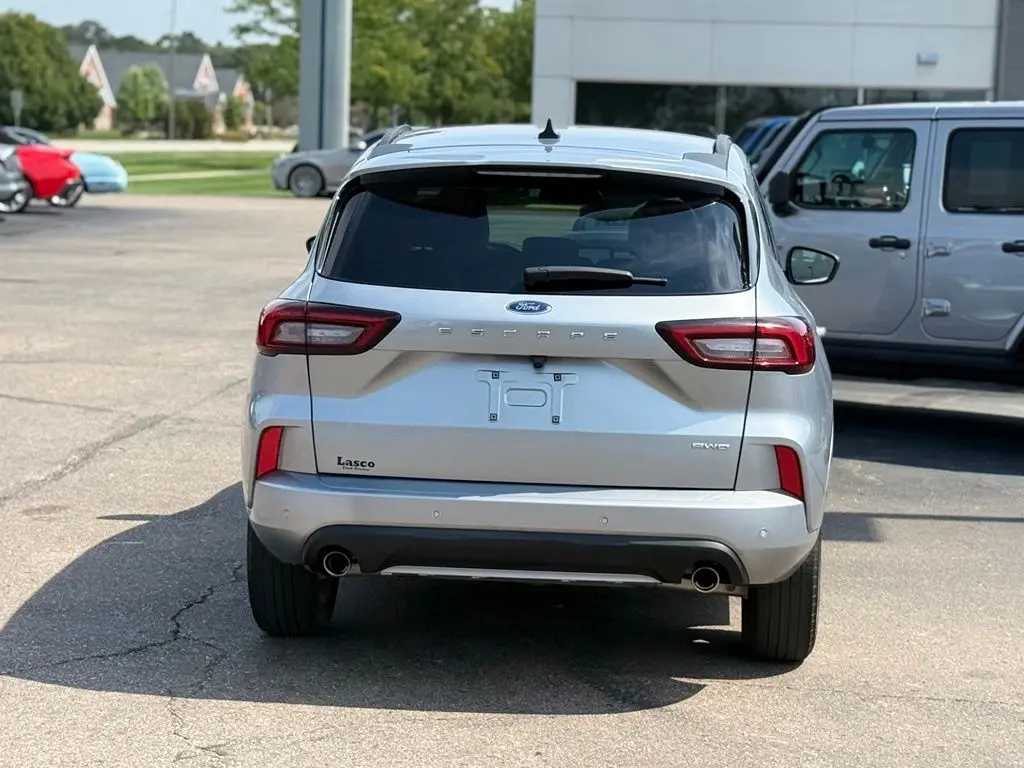 2024 Ford Escape - $21,186