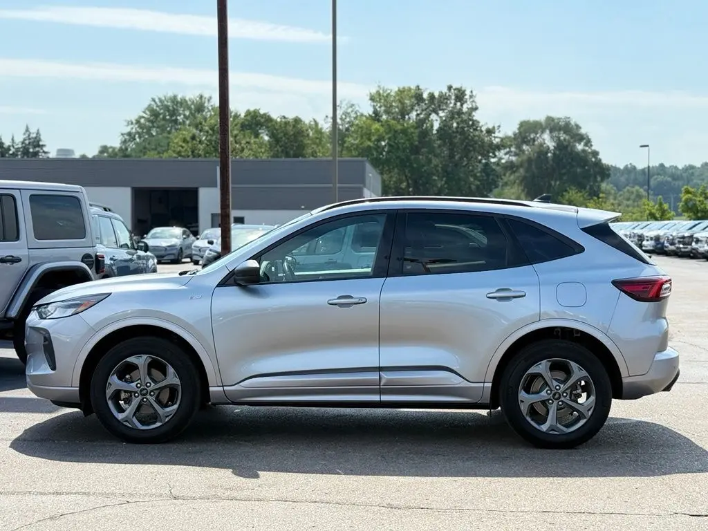 2024 Ford Escape - $21,186