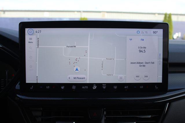 2024 Ford Escape ST-Line — photo 1 of 12