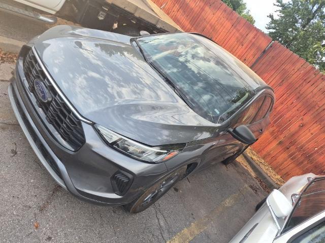 2024 Ford Escape ST-Line — photo 1 of 24