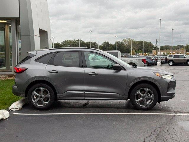 2024 Ford Escape - $24,990