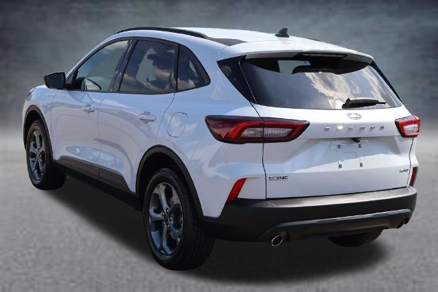 2025 Ford Escape - $21,814