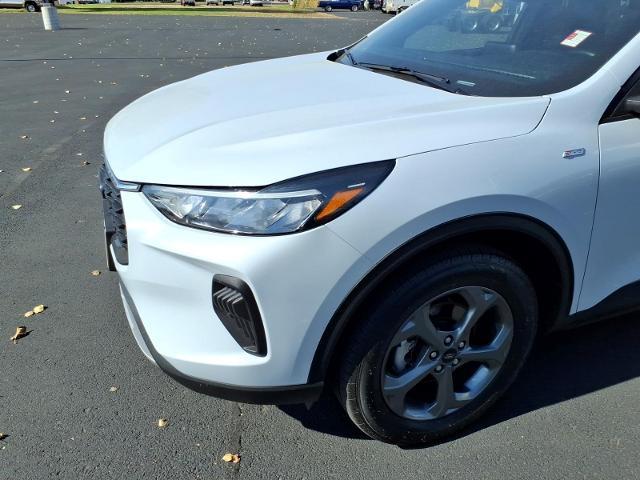 2025 Ford Escape - $21,190
