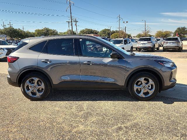 2025 Ford Escape - $26,990