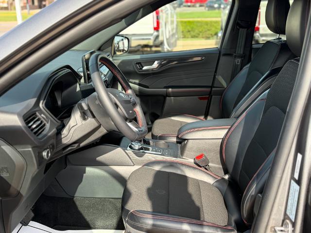 2025 Ford Escape - $29,875