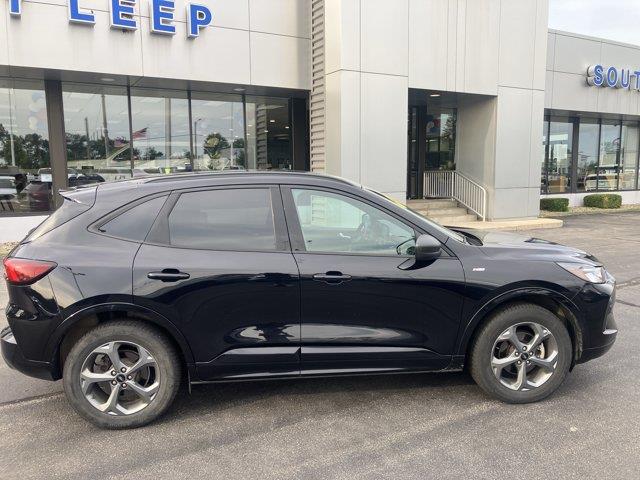 2023 Ford Escape - $20,800