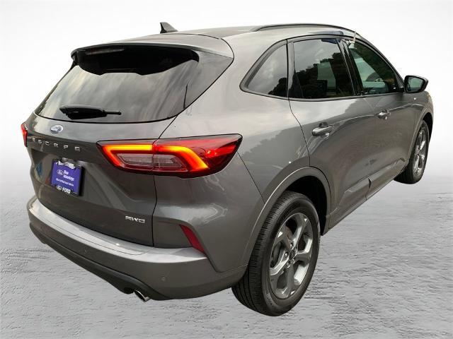 2023 Ford Escape - $21,898