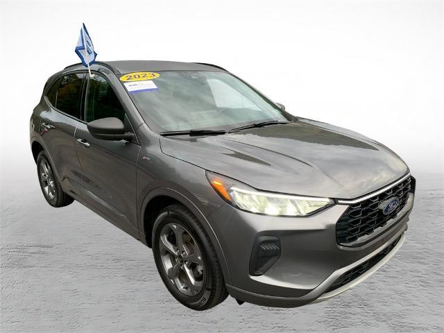 2023 Ford Escape - $21,898