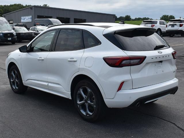 2024 Ford Escape ST-Line — photo 1 of 36