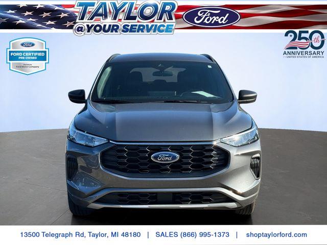 2024 Ford Escape ST-Line — photo 1 of 12