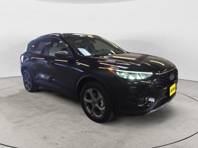 2025 Ford Escape - $24,942