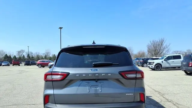 2025 Ford Escape ST-Line