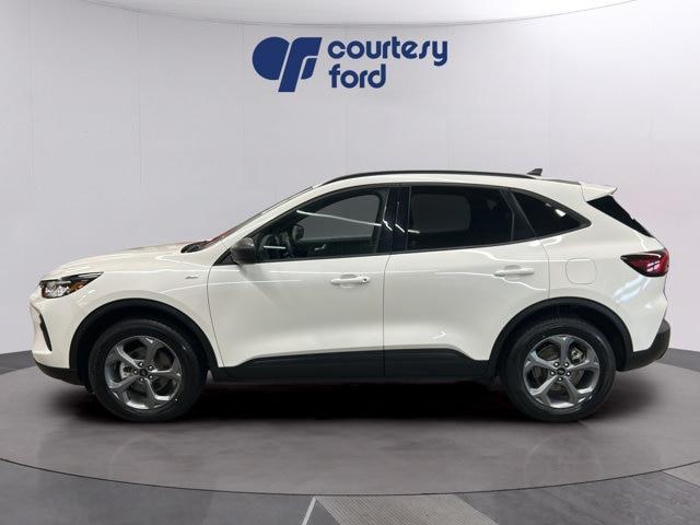 2025 Ford Escape - $27,990