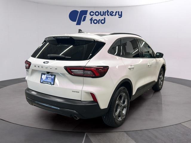 2025 Ford Escape - $27,990
