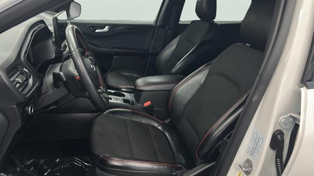 2025 Ford Escape - $27,990