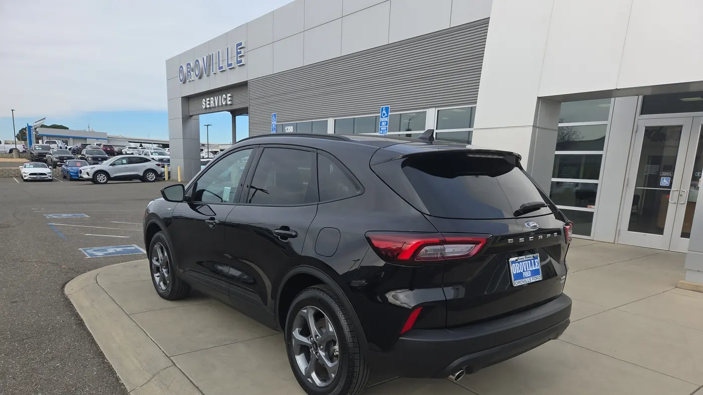 2025 Ford Escape ST-Line