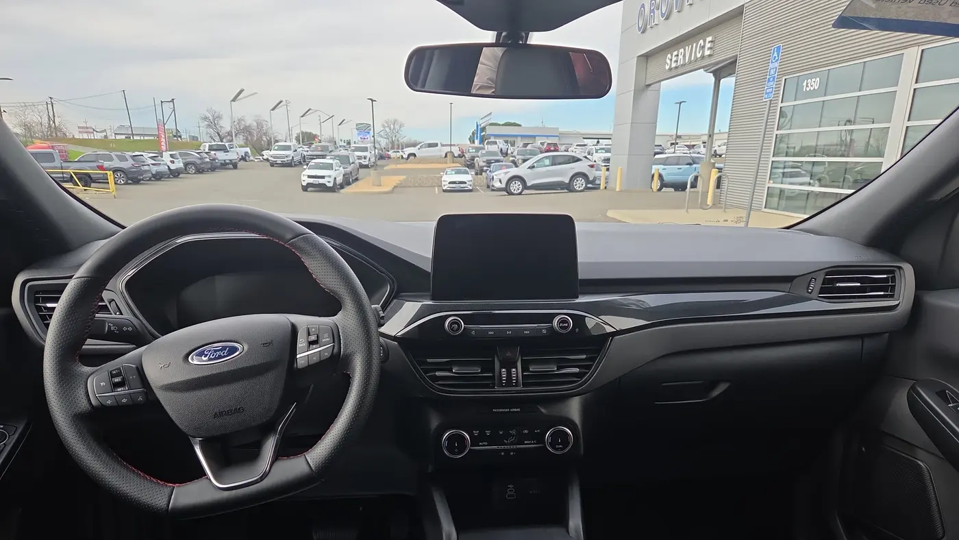 2025 Ford Escape ST-Line