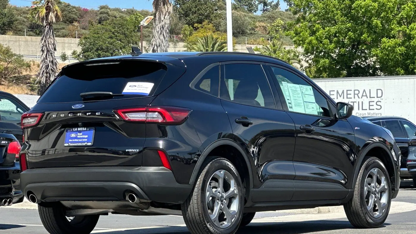 2025 Ford Escape ST-Line