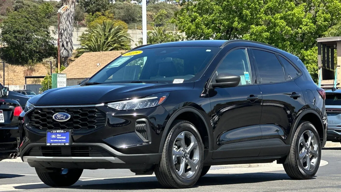 2025 Ford Escape ST-Line