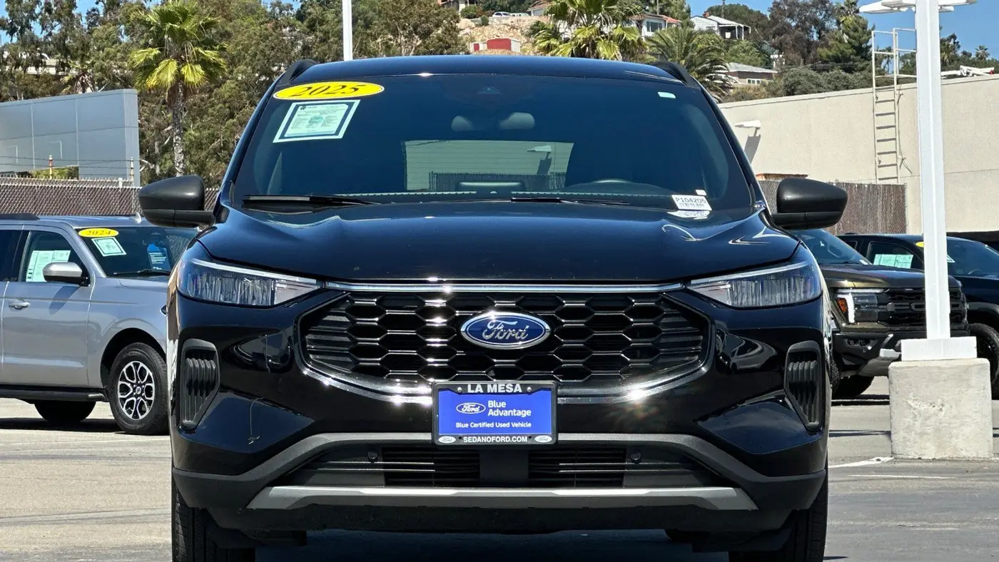 2025 Ford Escape ST-Line