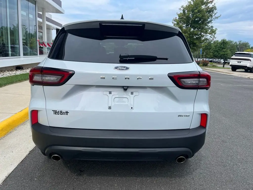 2026 Ford Escape - $26,501