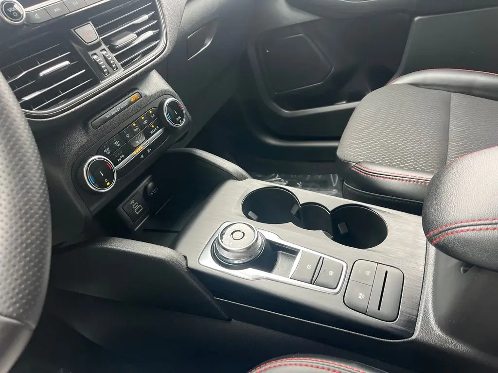 2026 Ford Escape - $26,501
