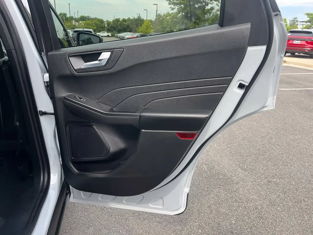 2026 Ford Escape - $25,501