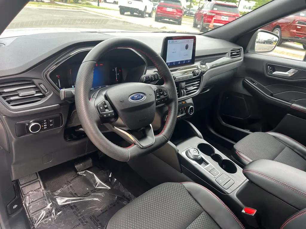 2026 Ford Escape - $25,501