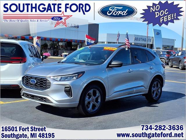 2023 Ford Escape - $24,765