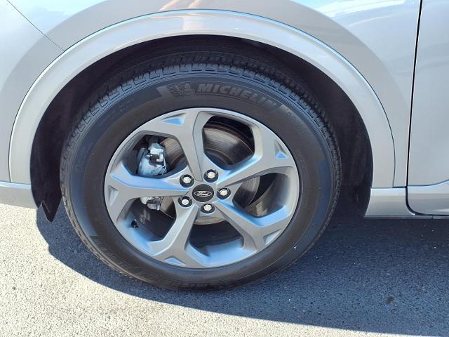 2023 Ford Escape - $24,765