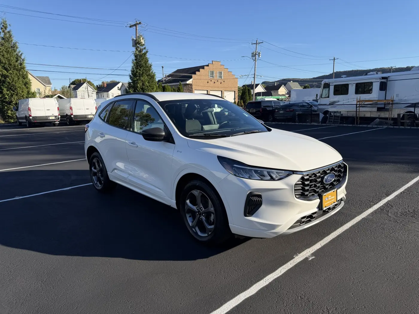2023 Ford Escape - $25,880