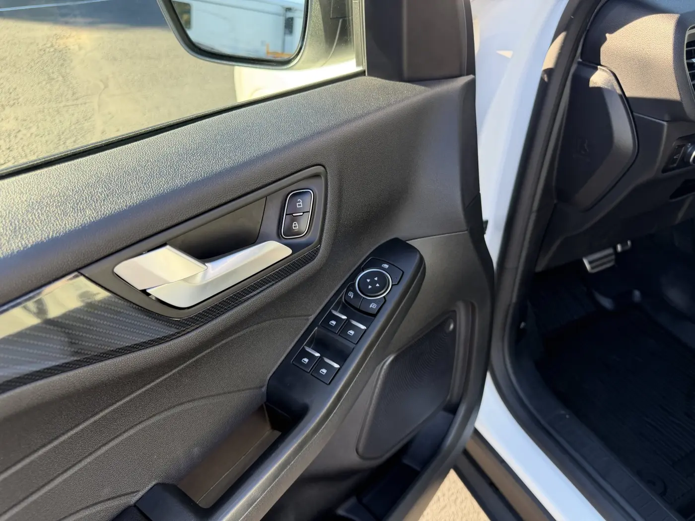 2023 Ford Escape - $25,880