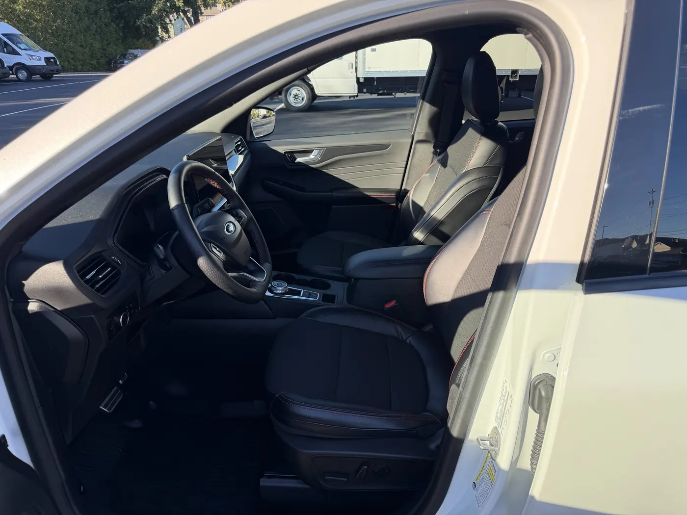 2023 Ford Escape - $25,880