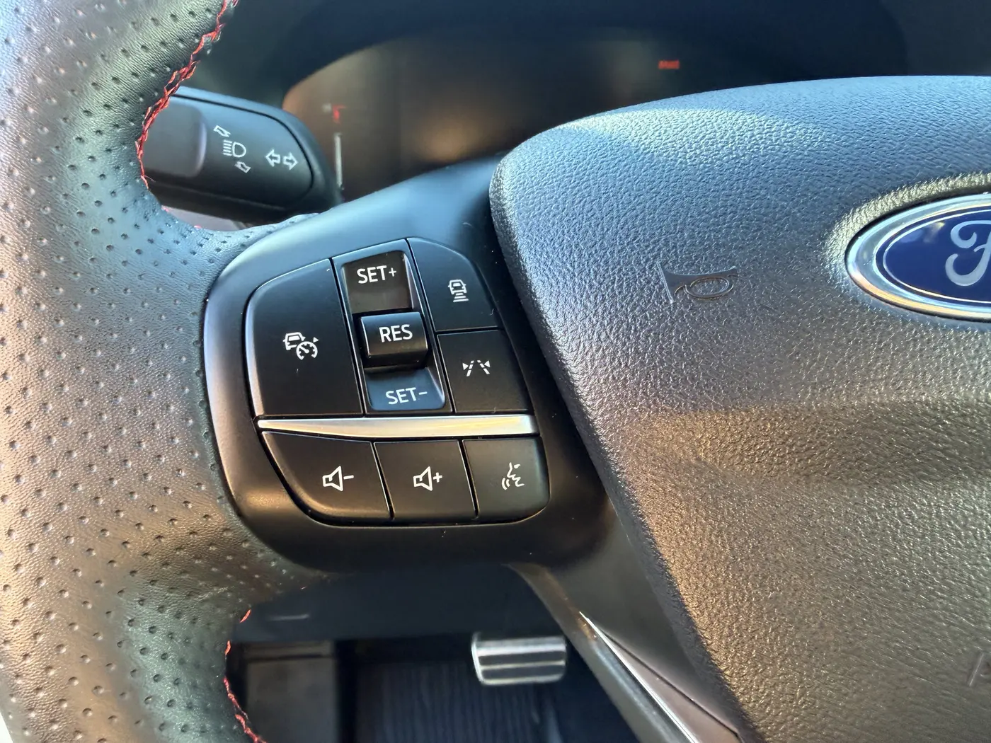 2023 Ford Escape - $25,880