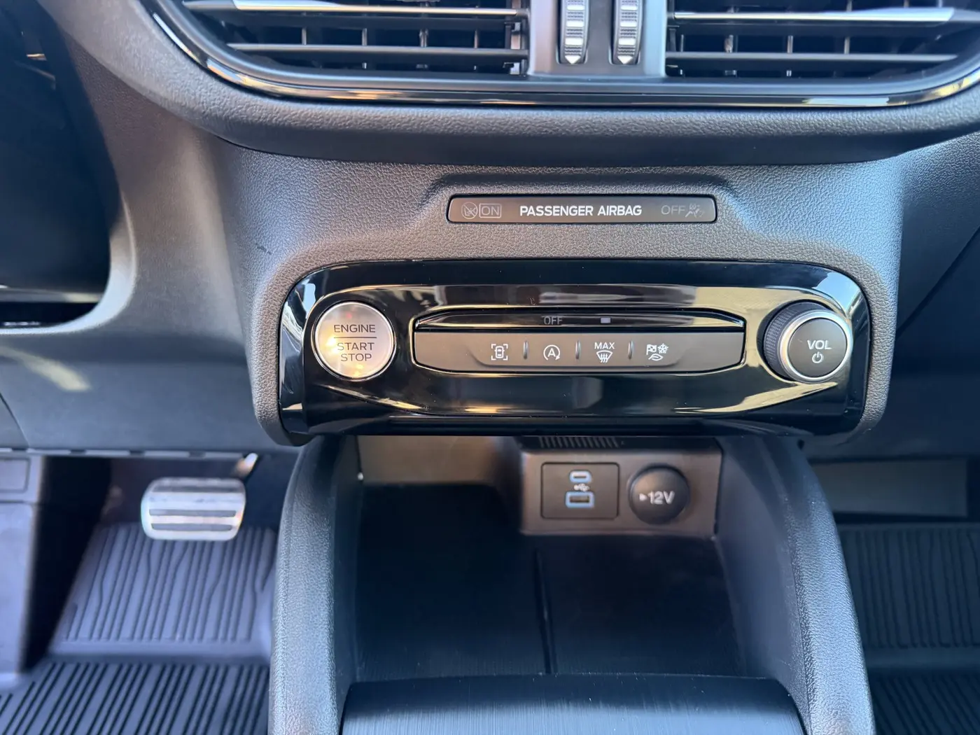 2023 Ford Escape - $25,880