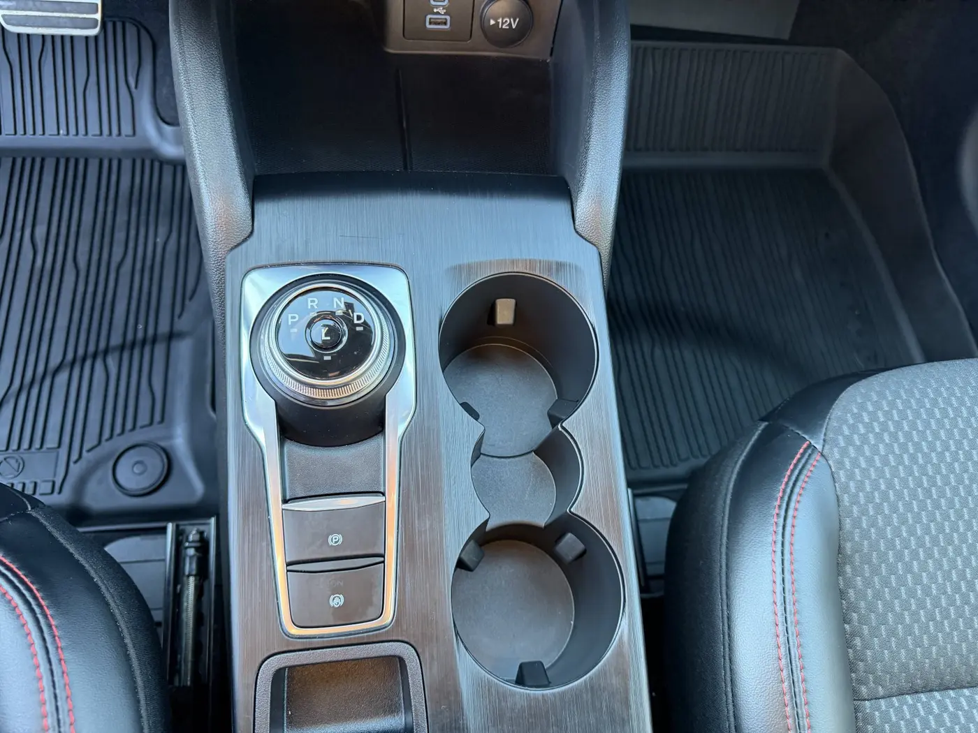 2023 Ford Escape - $25,880